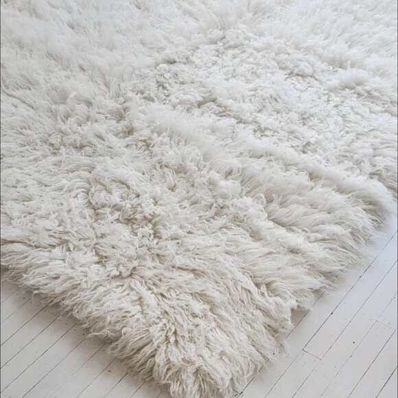 BRAND NEW 5X5 SQUARE GREEK FLOKATI RUG. LONG 3" WOOL PILE. SHAGGY WOOL AREA RUG - Picture 4 of 6
